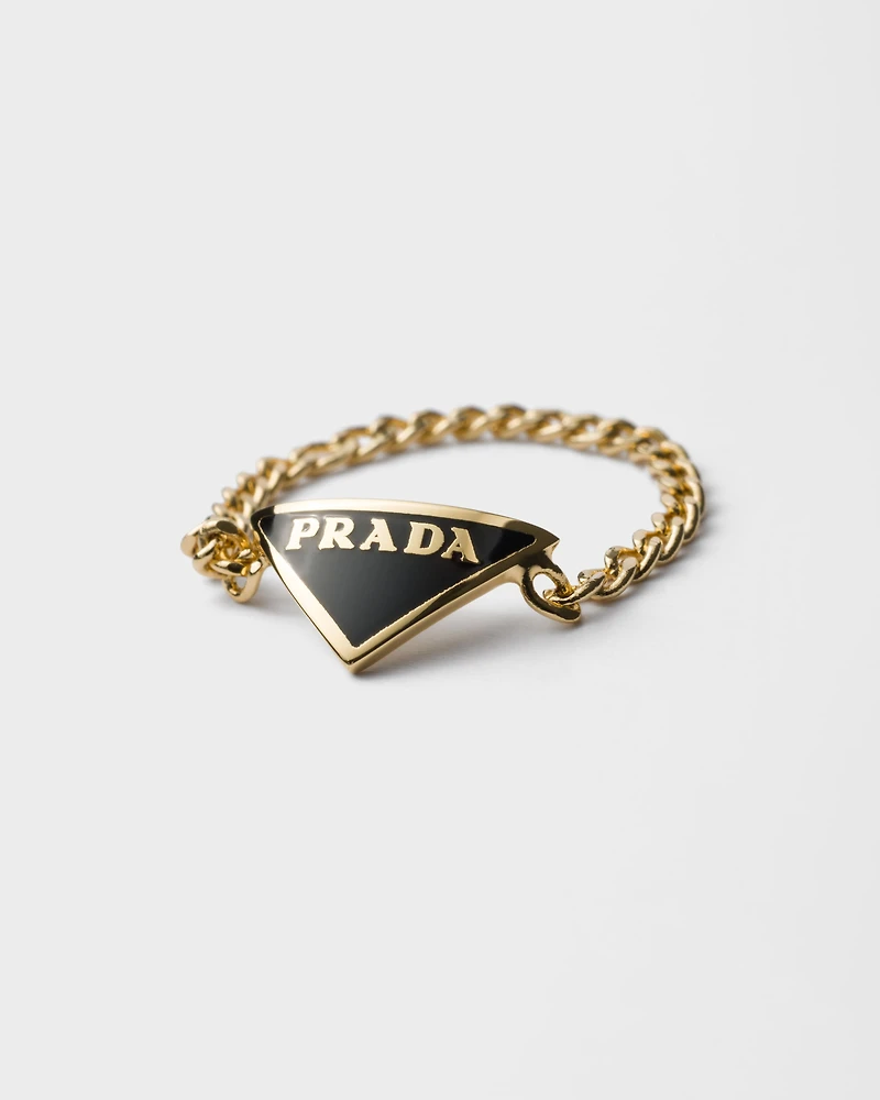 Enameled metal ring