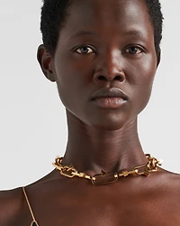 Metal necklace