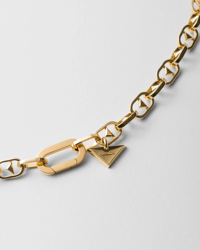 Metal necklace
