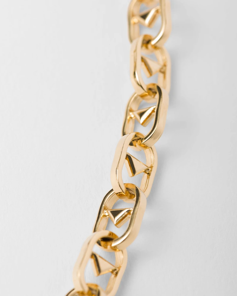Metal necklace