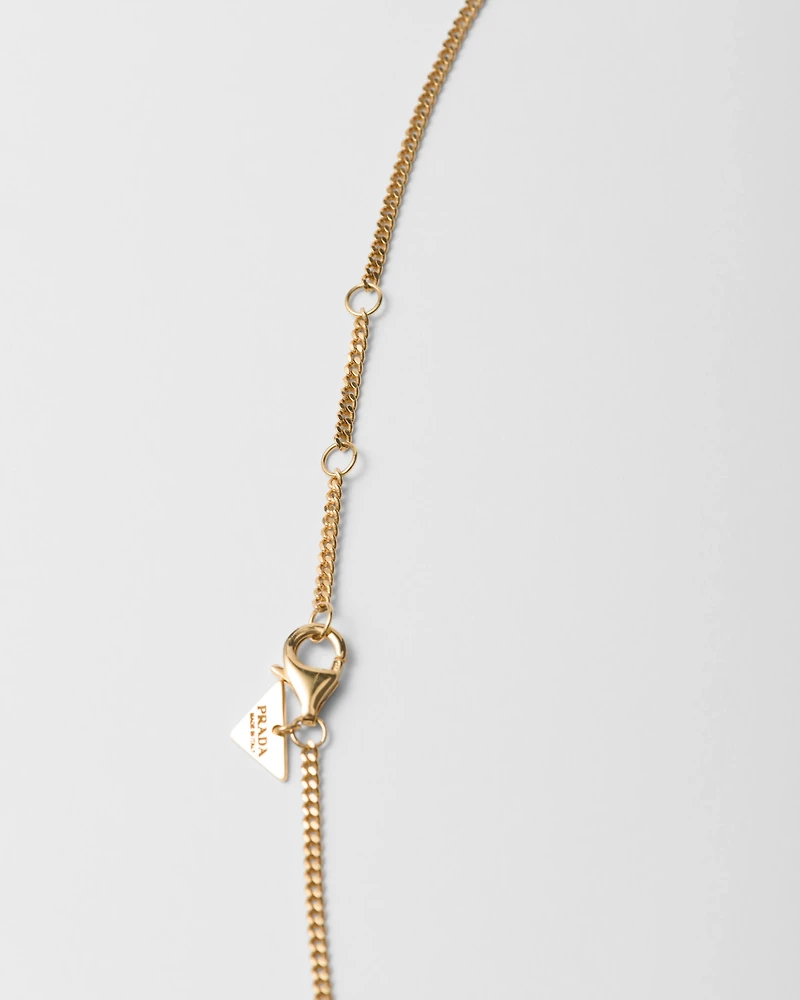 Metal necklace