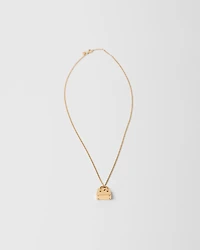 Metal necklace