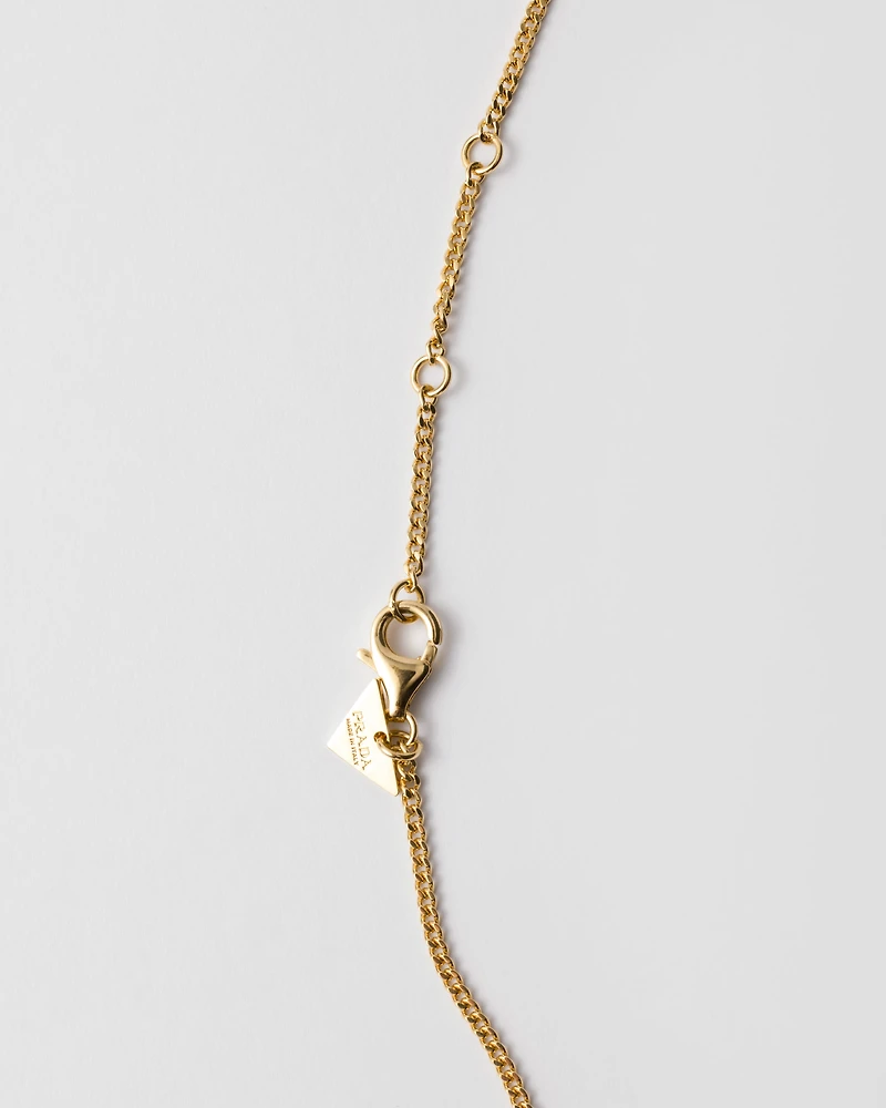 Metal necklace