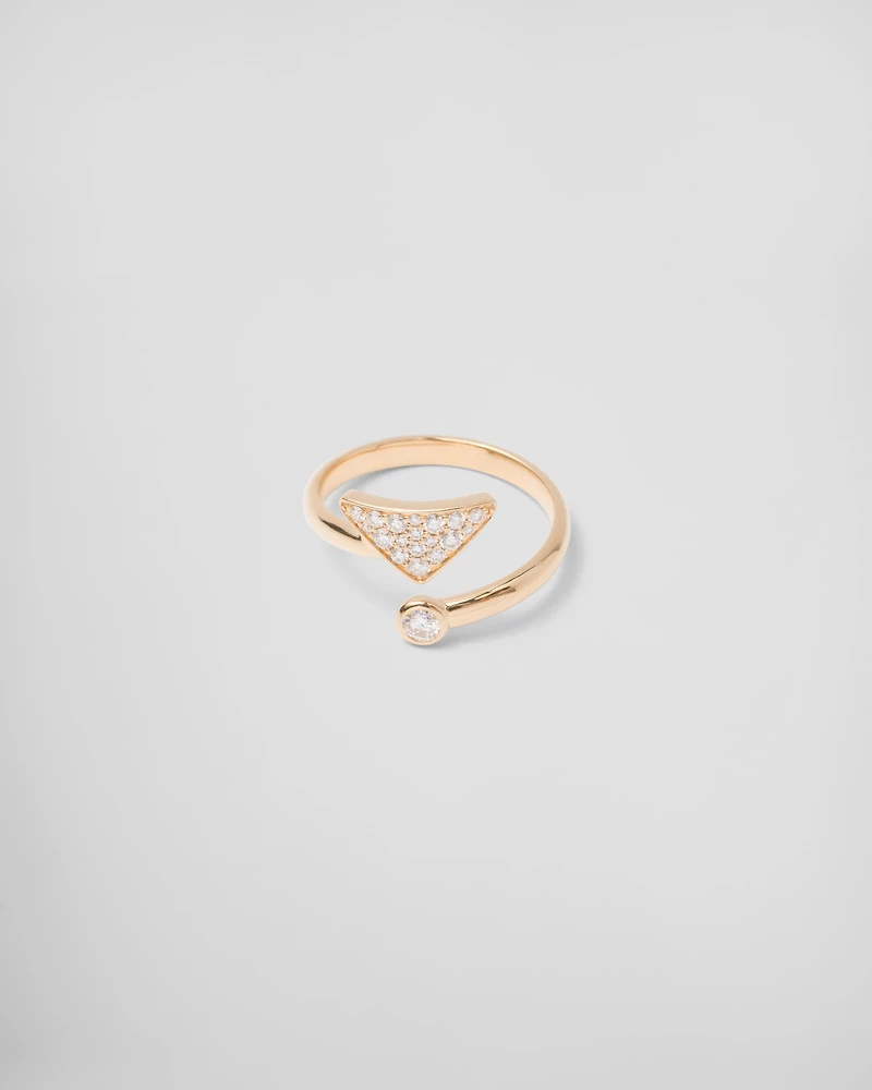 Eternal gold contrarié ring yellow with diamonds