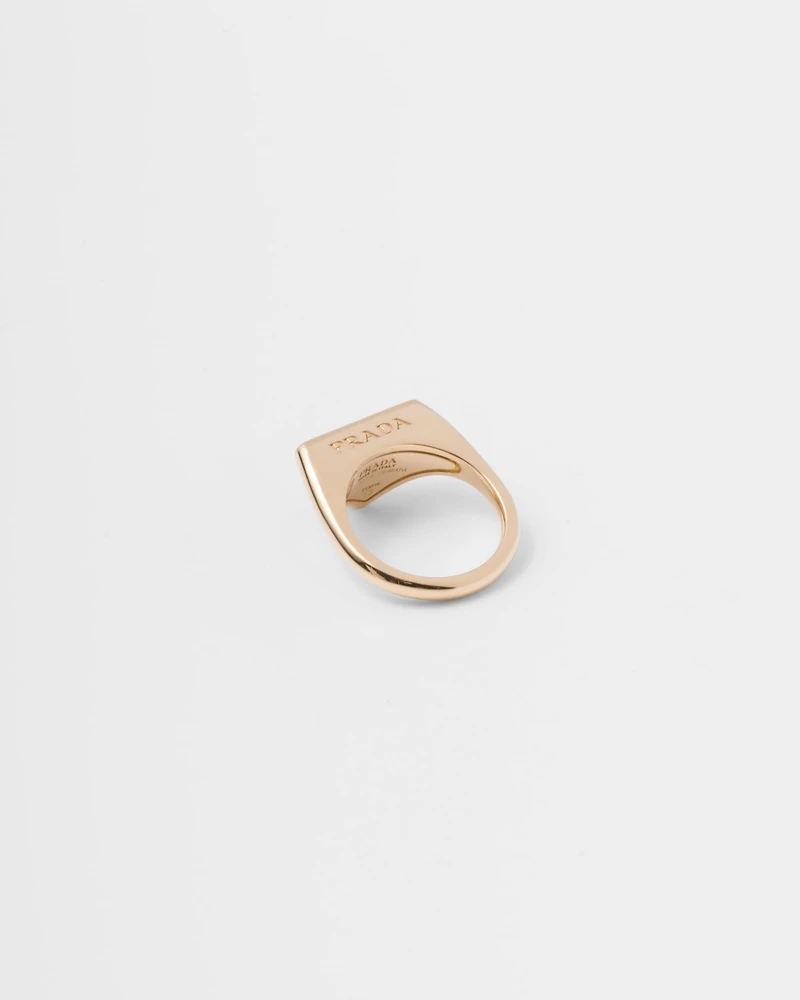 Eternal gold ring yellow with diamonds