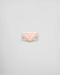 Eternal gold signet ring rose