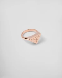 Eternal gold signet ring rose