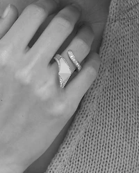 Eternal gold snake ring yellow and diamonds