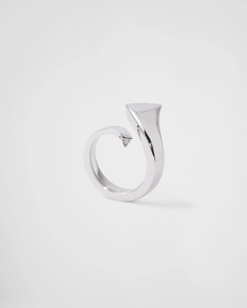 Eternal gold snake ring white and laboratory-grown diamonds