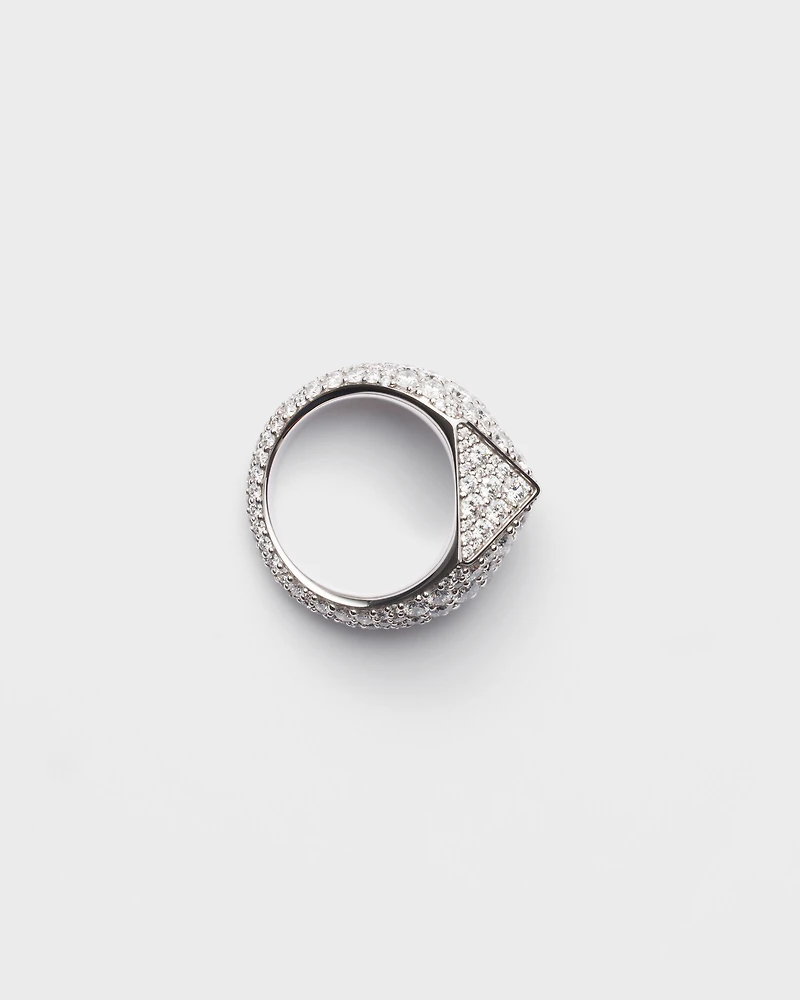 Eternal gold ring white and diamonds