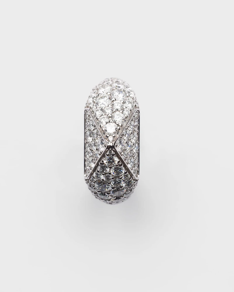Eternal gold ring white and diamonds