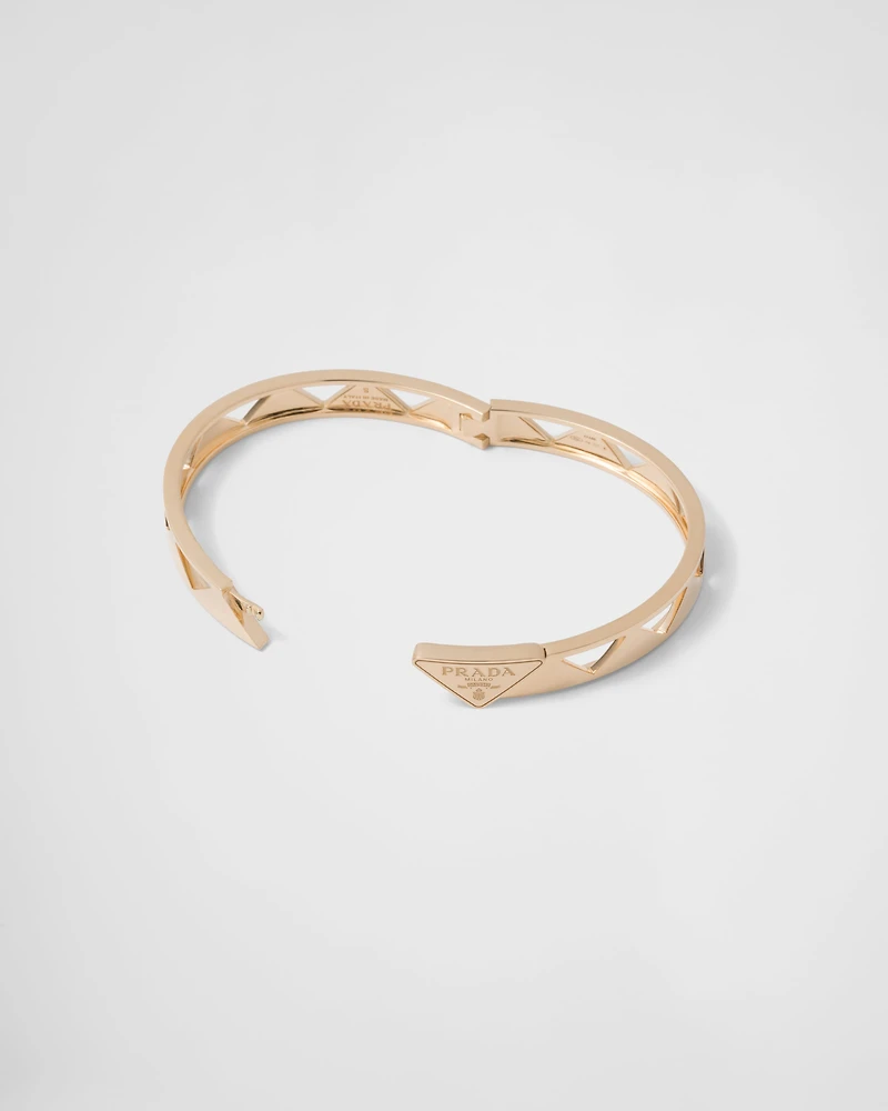 Eternal gold cut-out bangle bracelet yellow