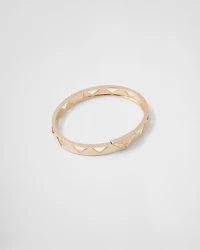 Eternal gold cut-out bangle bracelet yellow