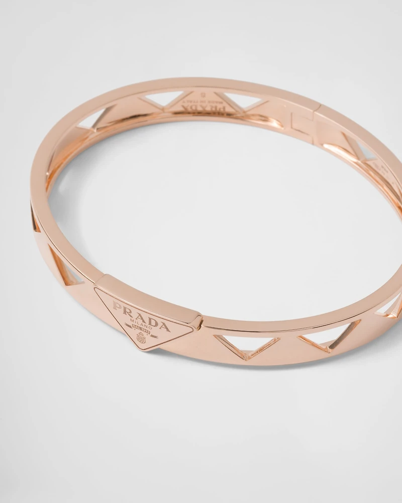 Eternal gold cut-out bangle bracelet rose