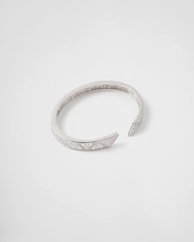 Eternal gold bangle bracelet white with pavé diamonds