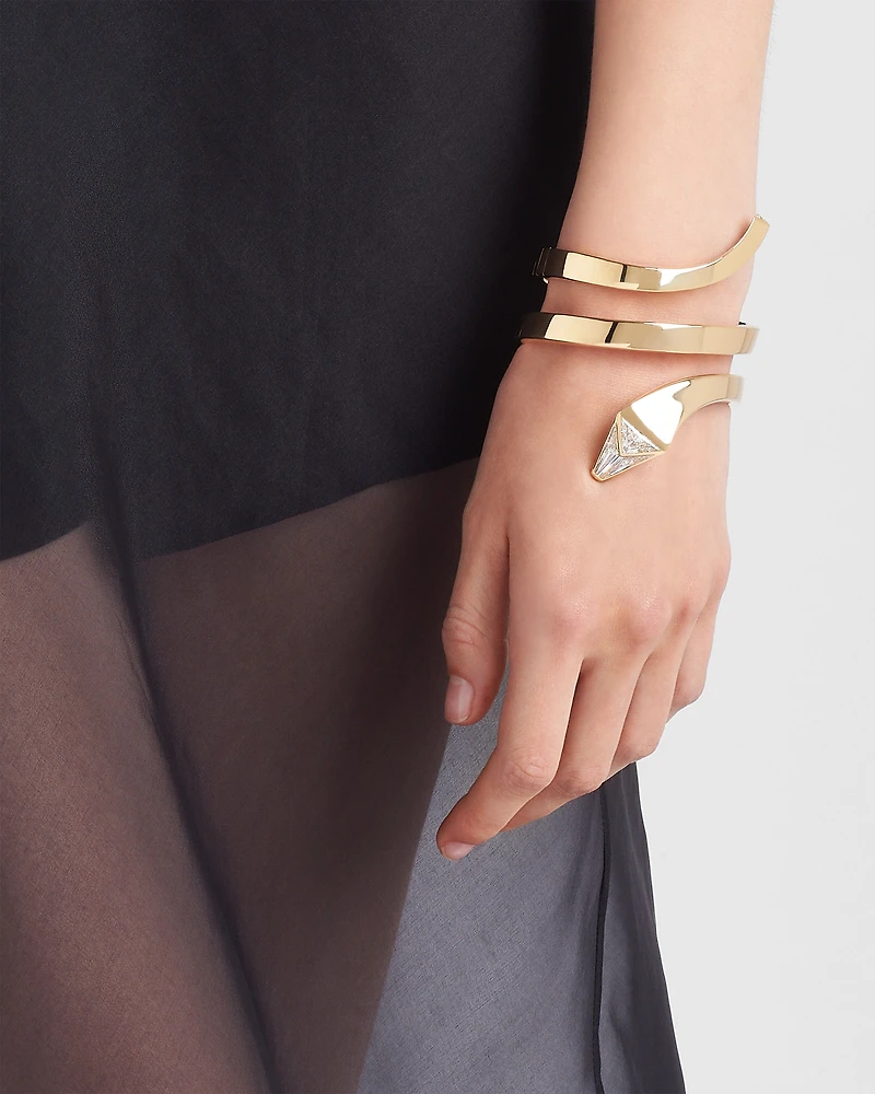Eternal gold snake bracelet and laboratory-grown diamonds