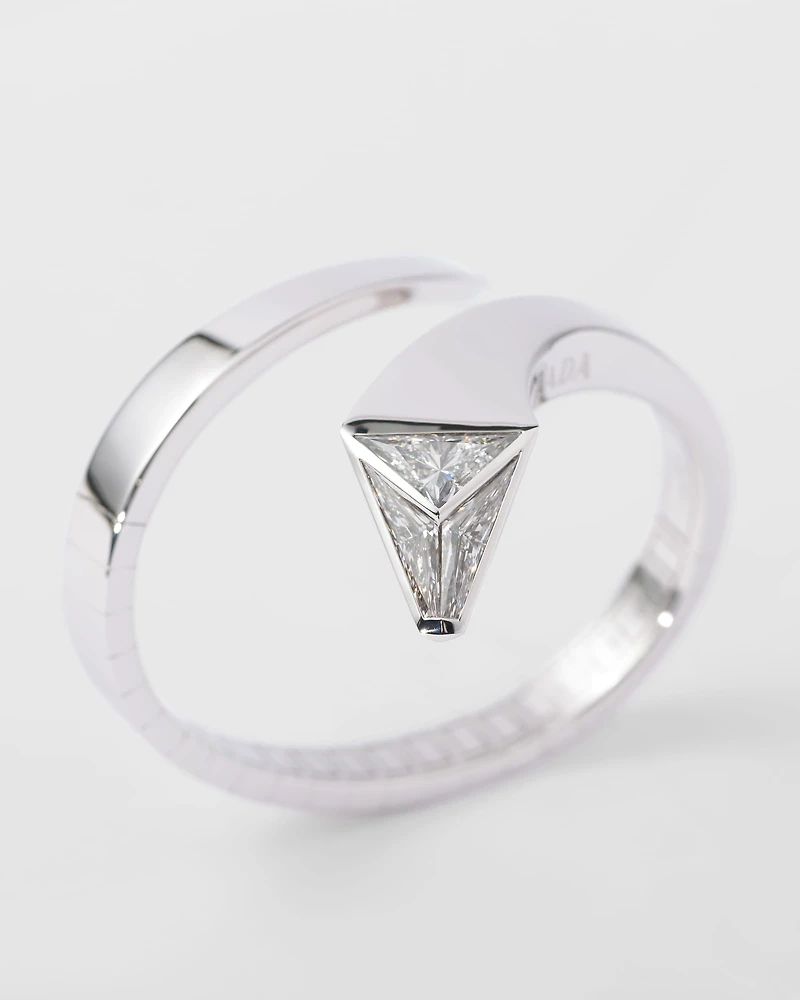 Eternal gold snake bracelet white and laboratory-grown diamonds