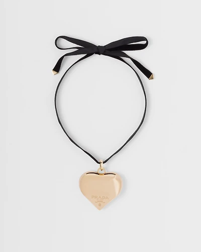 Eternal Gold choker with large pendant in yellow gold