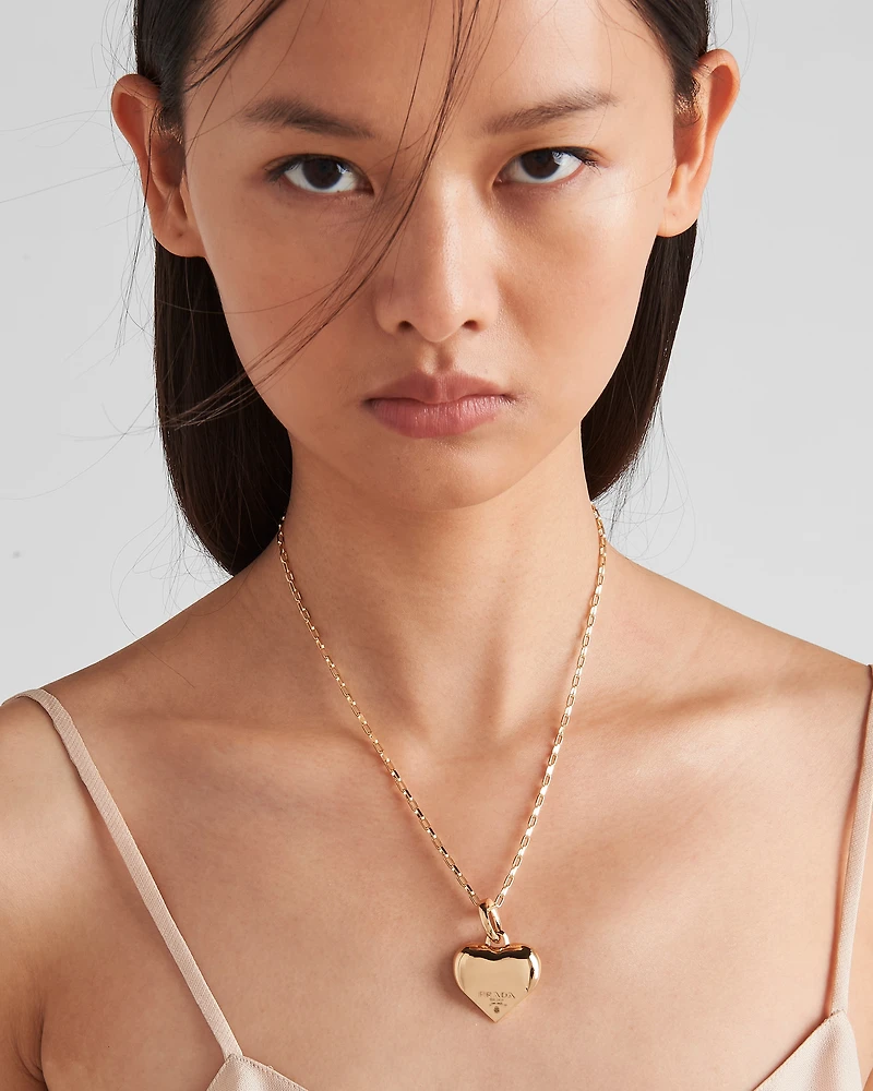 Eternal Gold small pendant necklace in yellow gold