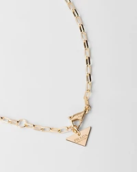 Eternal Gold small pendant necklace in yellow gold