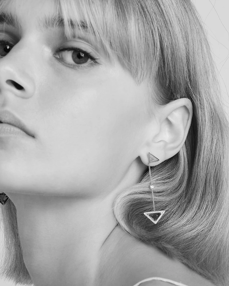 Eternal Gold drop earrings in yellow gold with diamonds and amethyst