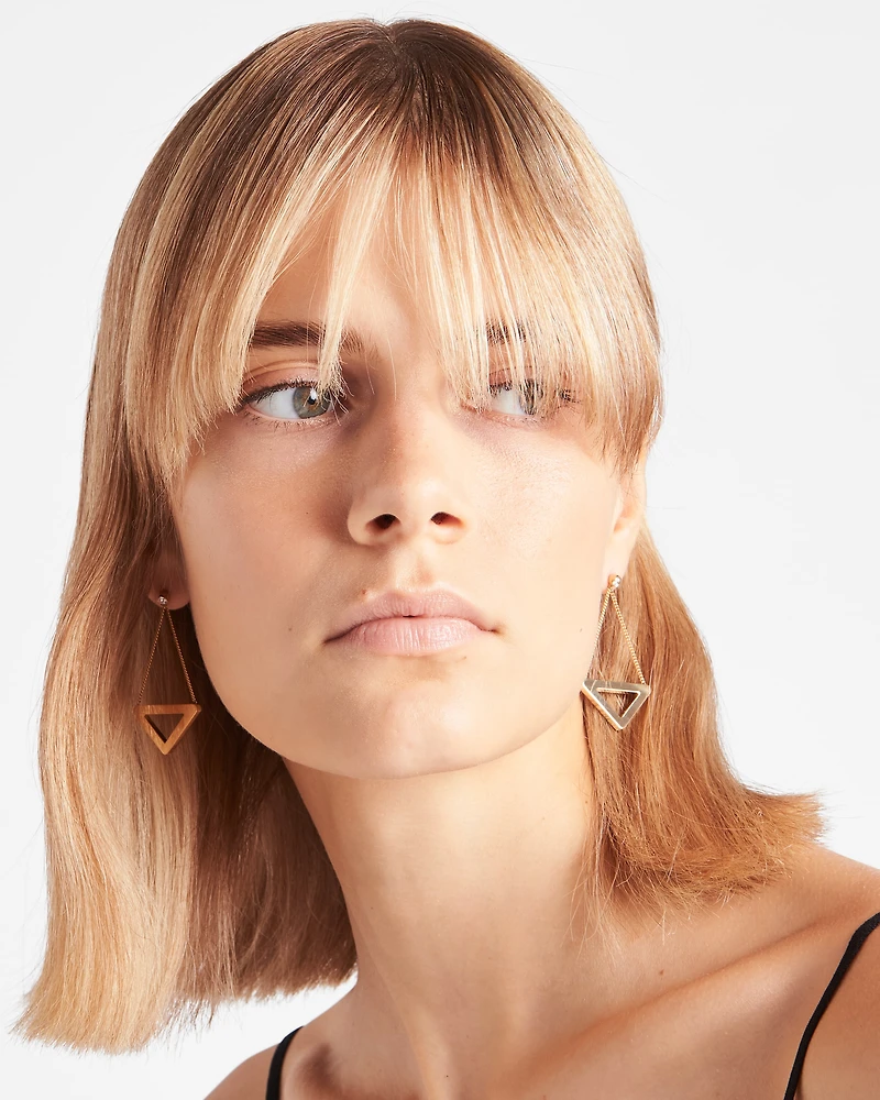 Eternal Gold cut-out drop earrings in yellow gold with diamonds