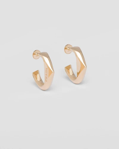 Eternal Gold small earrings in yellow gold