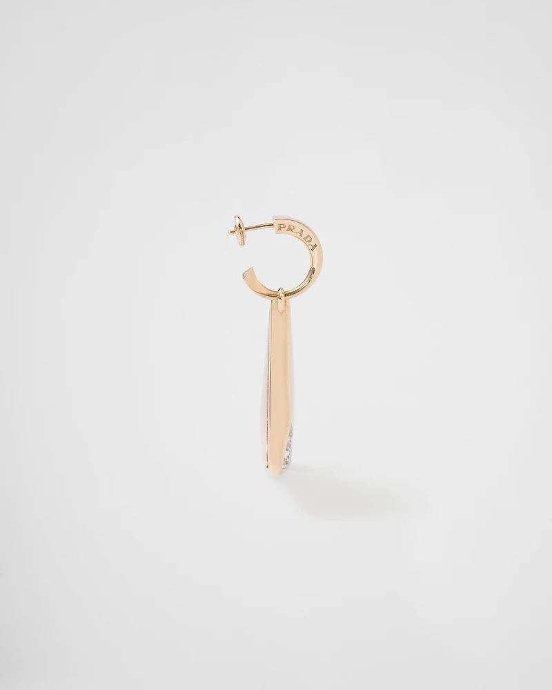 Eternal Gold single pendant earring in yellow gold and laboratory-grown diamond