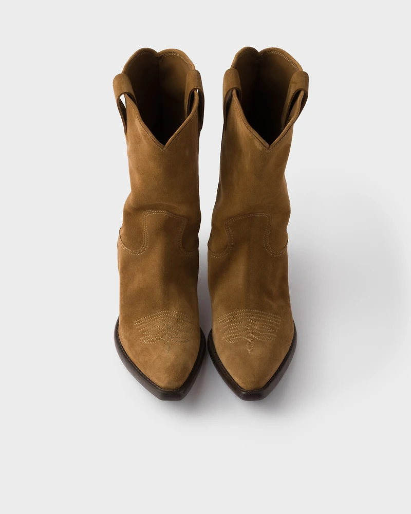 Suede boots