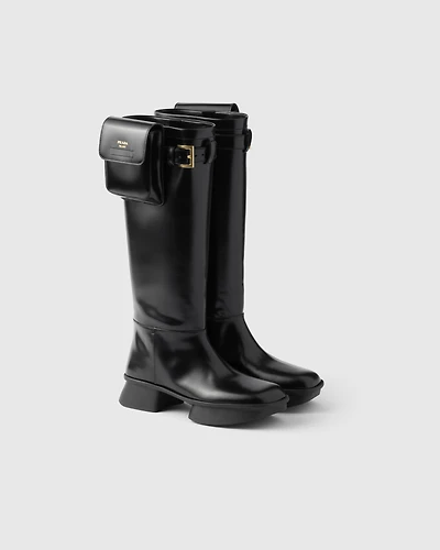 Brushed leather boots with pouch
