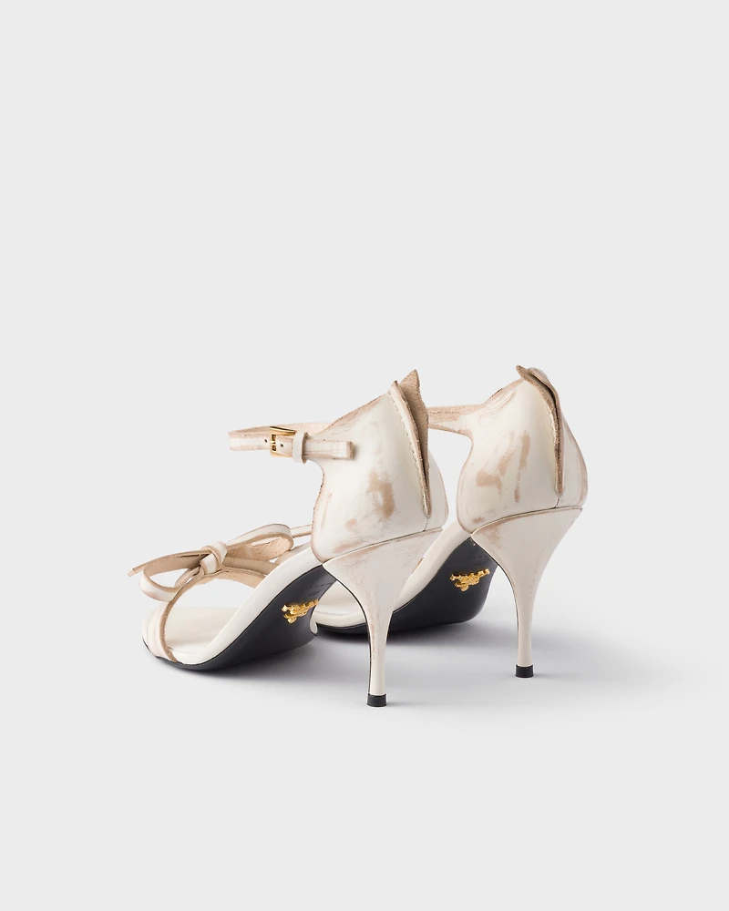 Leather bow sandals