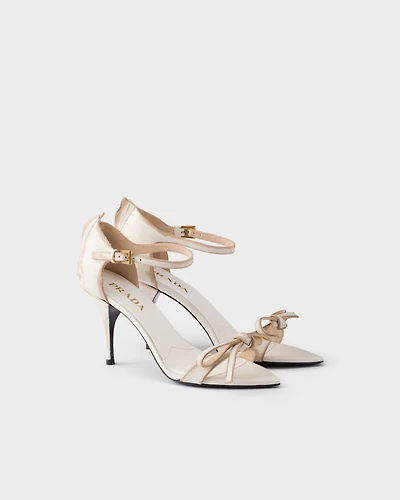 Leather bow sandals