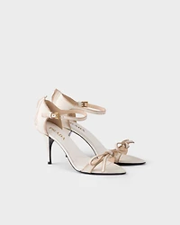 Leather bow sandals