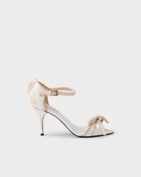 Leather bow sandals