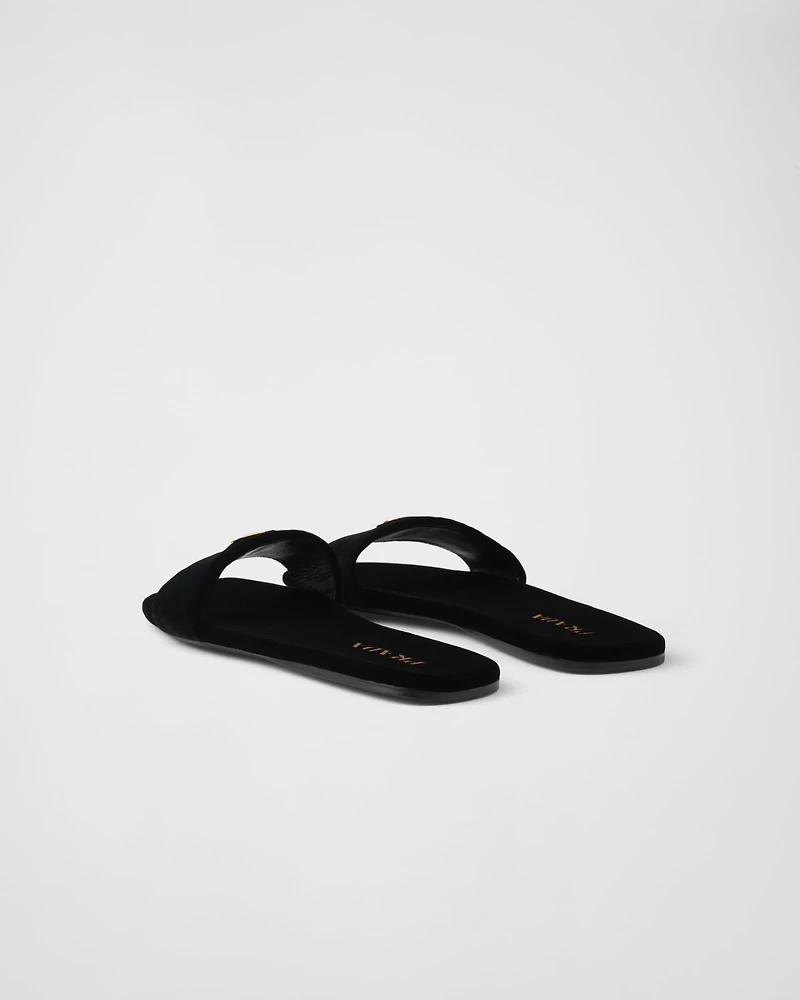 Flat velvet slides