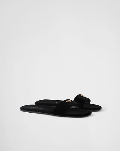 Flat velvet slides