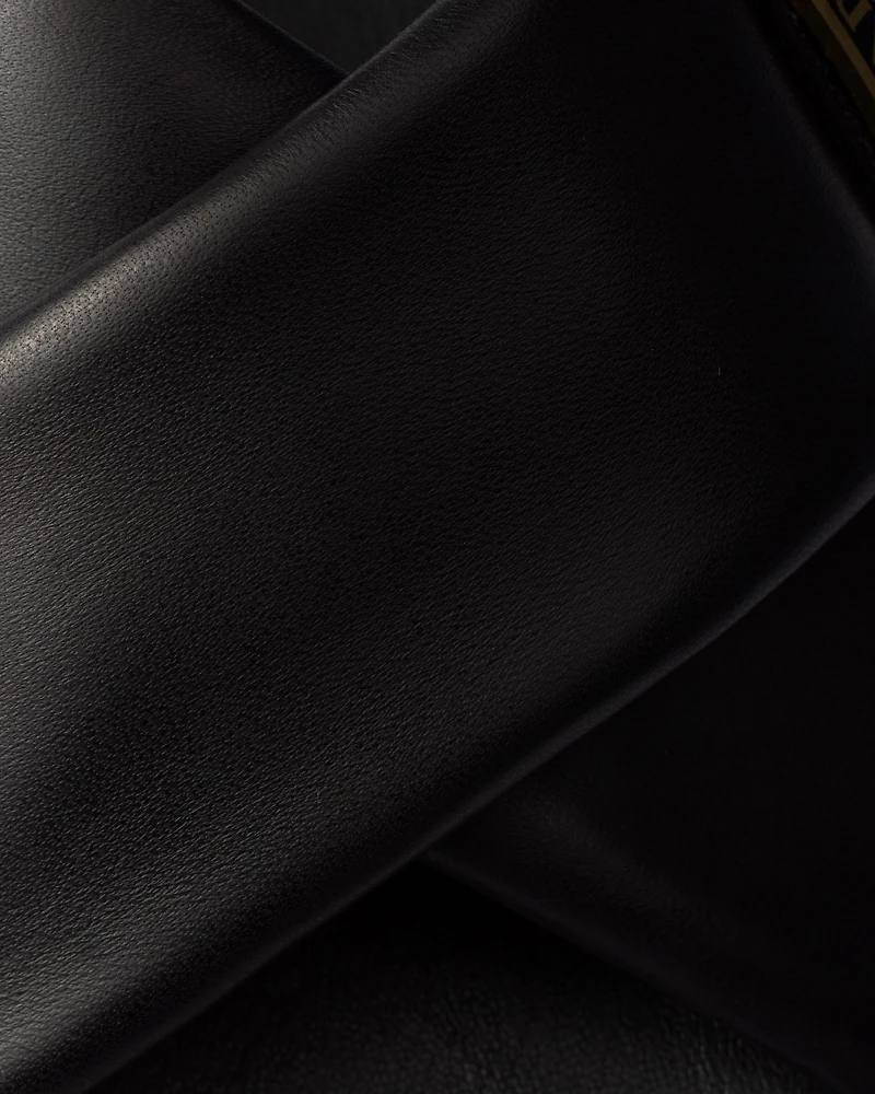 Padded nappa leather slides