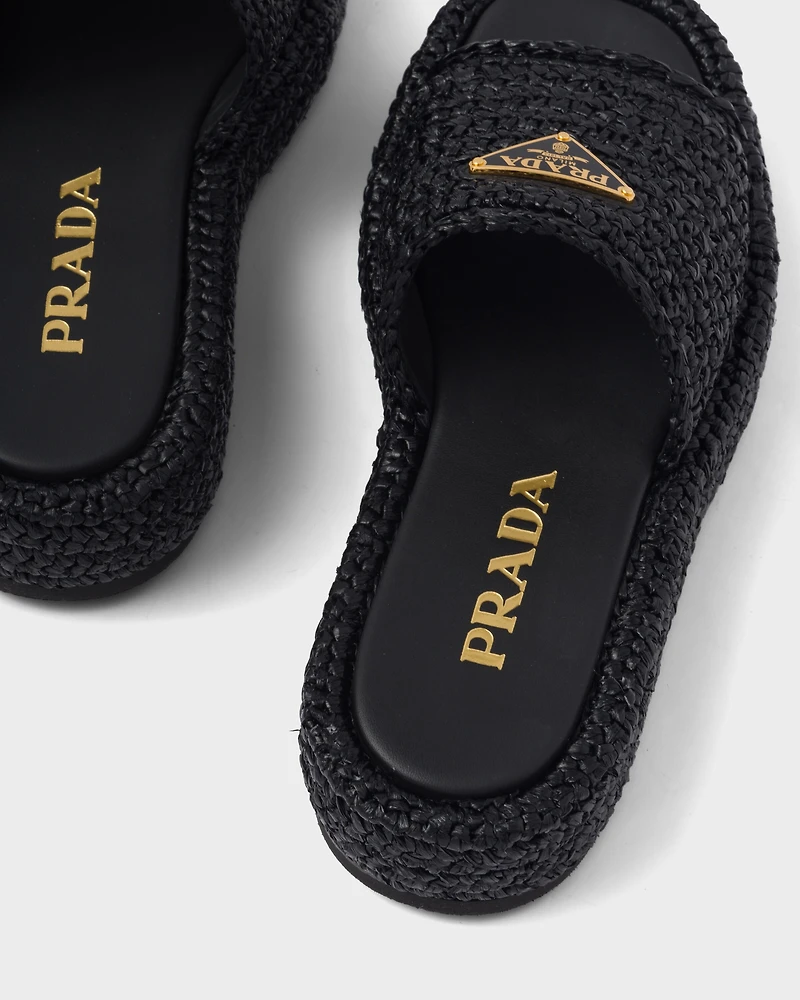 Crochet flatform slides