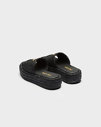 Crochet flatform slides