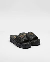 Crochet flatform slides