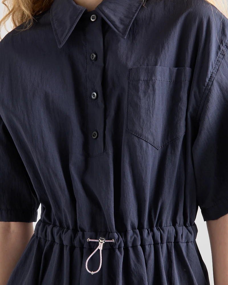Short-sleeved technical pongé dress