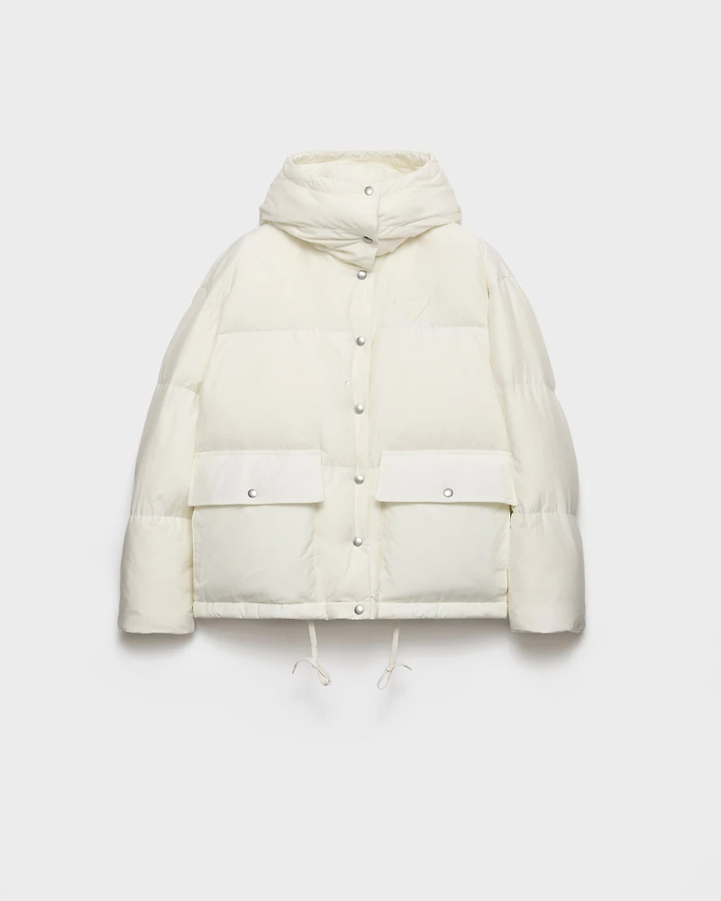 Medium-weight hooded soft fabric down jacket