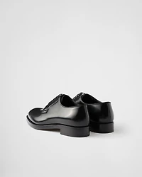 Brushed leather lace-up shoes