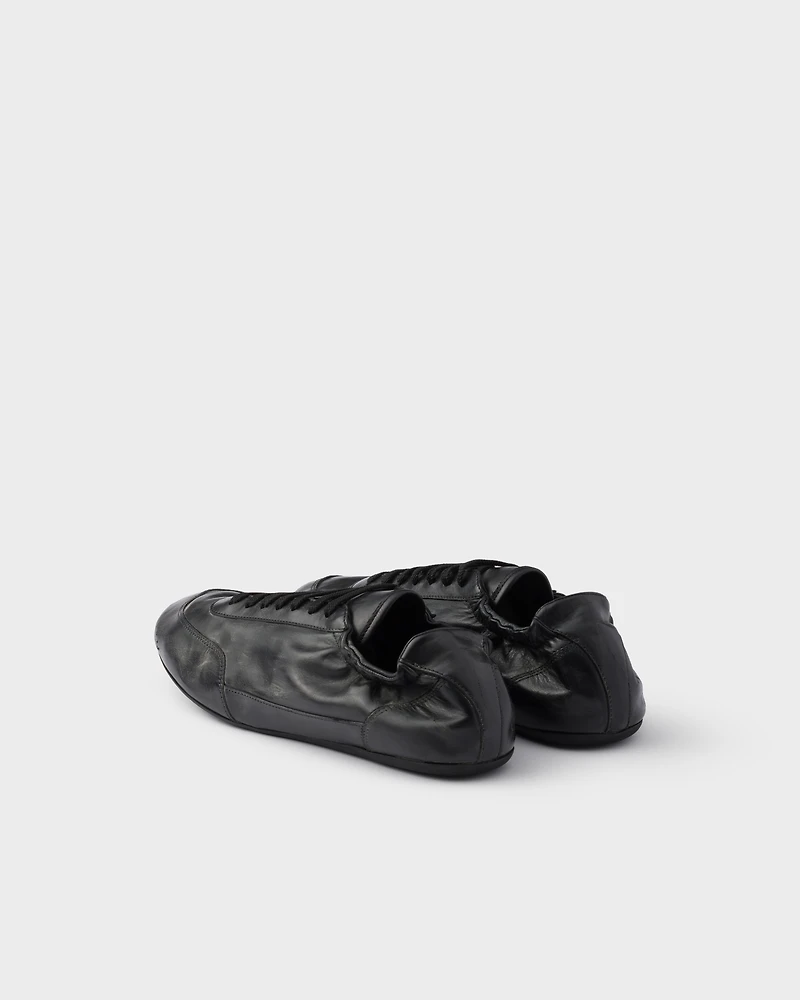 Collapse leather sneakers