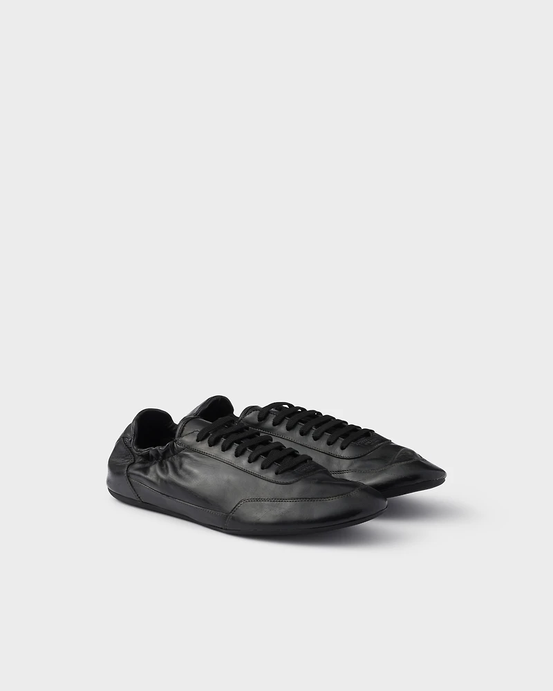 Collapse leather sneakers