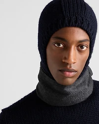 Cashmere scarf