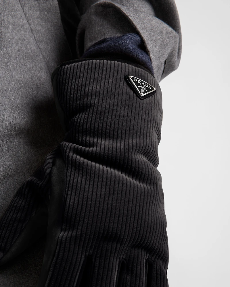 Corduroy gloves