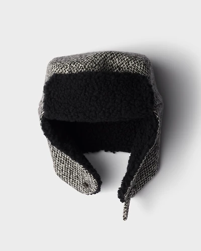 Tweed trapper hat