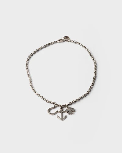 Metal pendant necklace