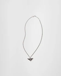 Silver pendant necklace